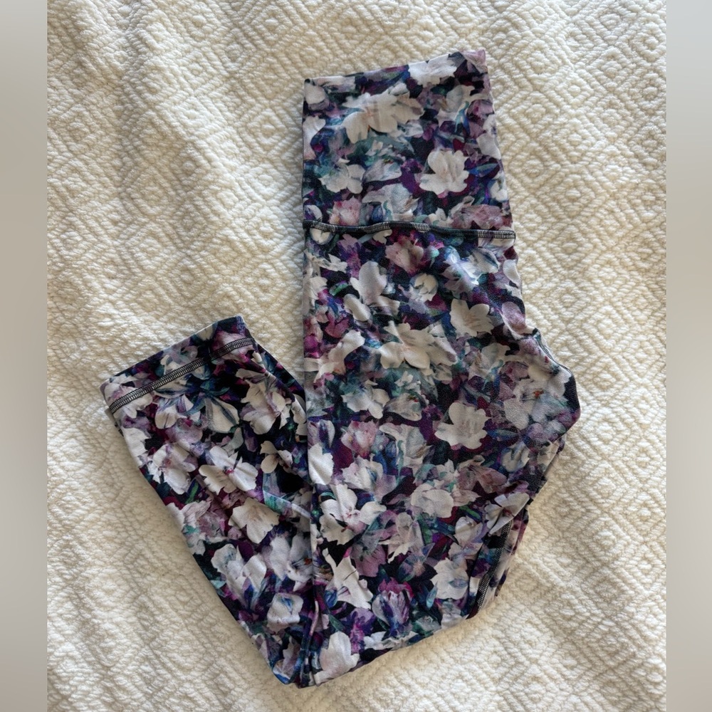 Lululemon 3/4 floral leggings